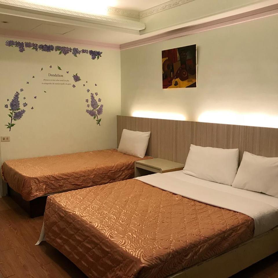 Rido Hotel Đài Trung Ngoại thất bức ảnh